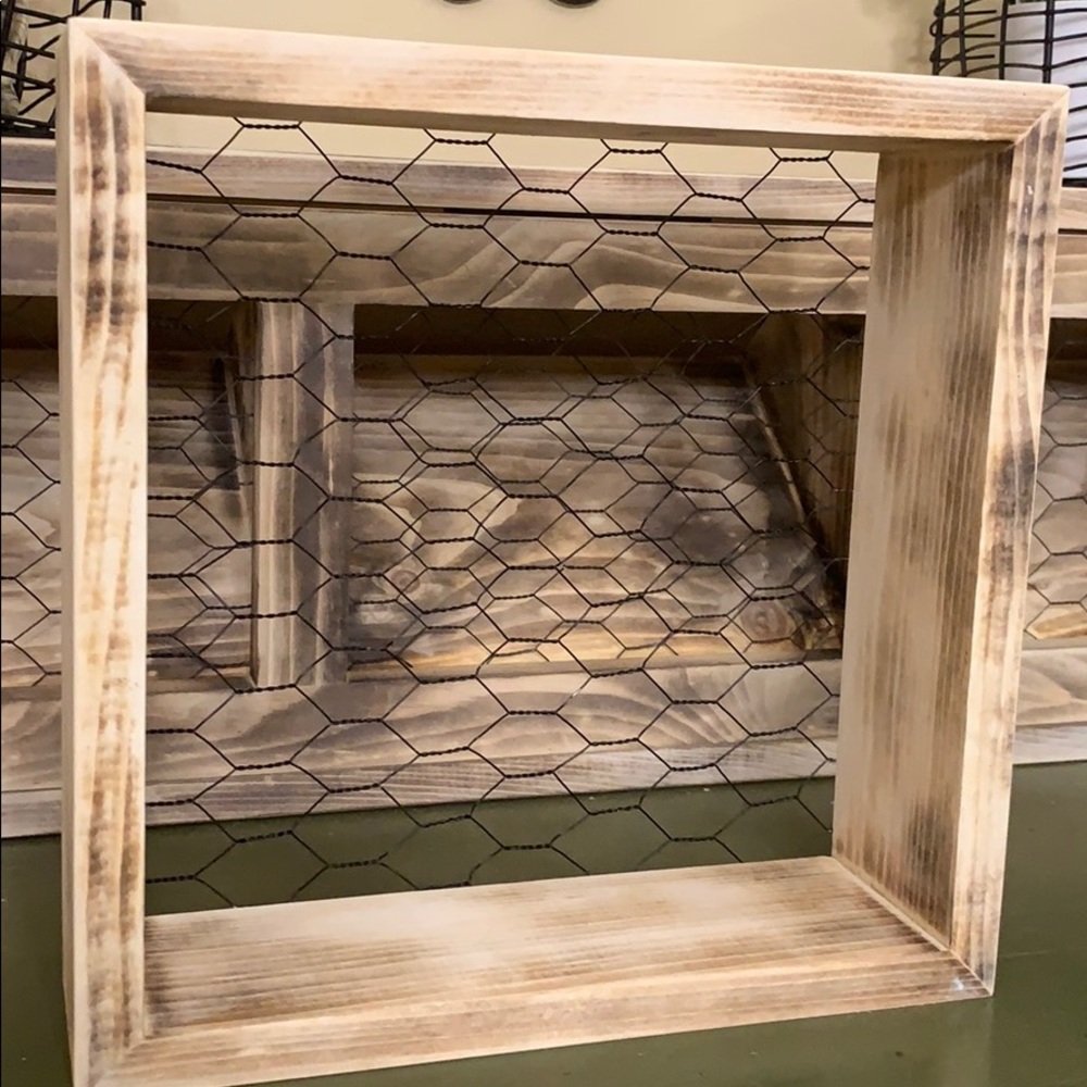Rustic Farmhouse Chicken Wire Shelf - Picture 2 of 4